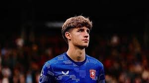 格林：NBA只有两个人我不敢说垃圾话，一个惹不起，一个喷不过