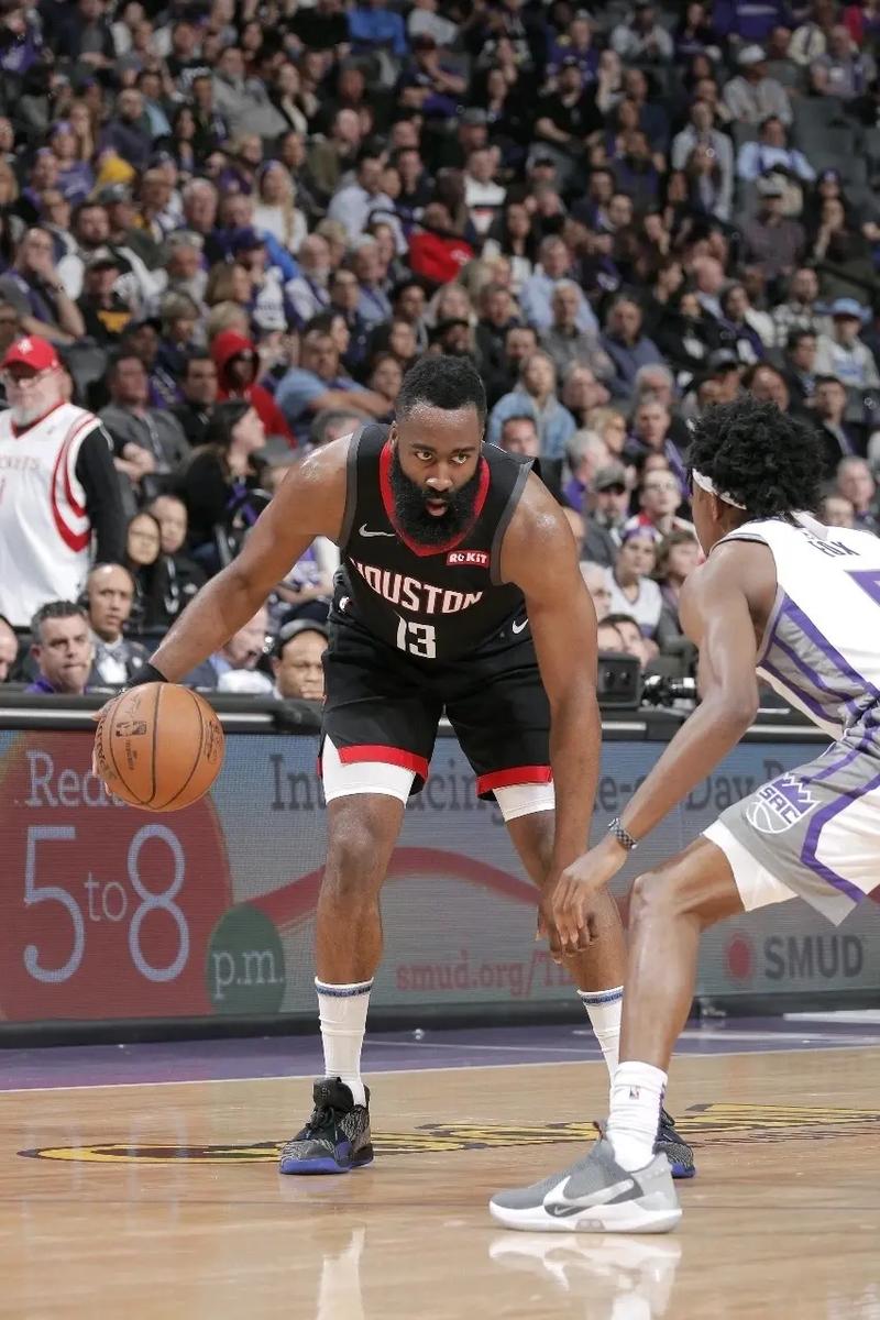 今日足球篮球专家推荐：英超争冠关键战+NBA东西部巅峰对决