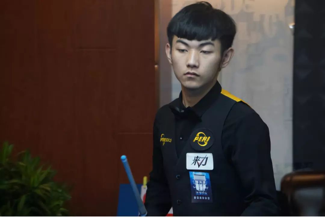 出他顽强的 出他顽强的