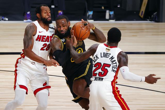 广大沙滩足 广大沙滩足