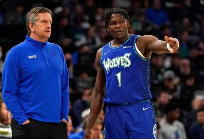 有些捉襟见 有些捉襟见