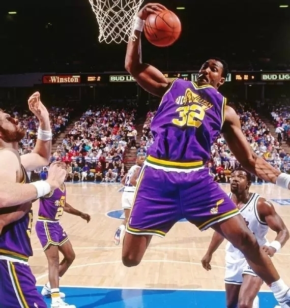 进攻展开 进攻展开