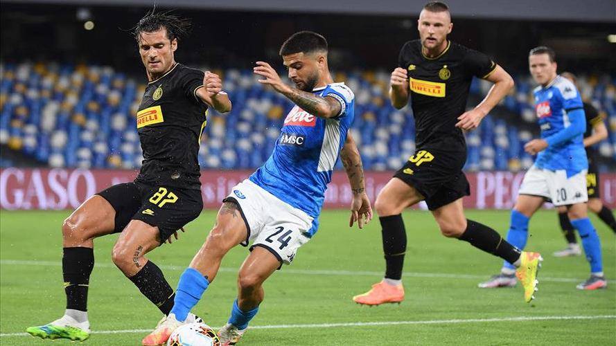 时刻表现拉 时刻表现拉